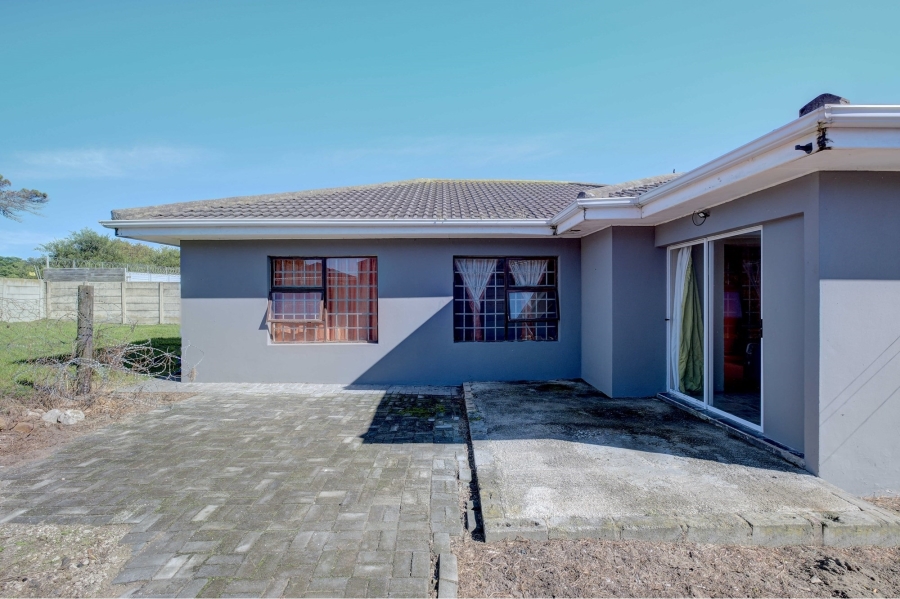 3 Bedroom Property for Sale in Sherwood Eastern Cape